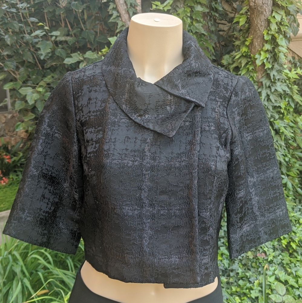 Black Retro Textured Shrug/Jacket/Bolero (XS)